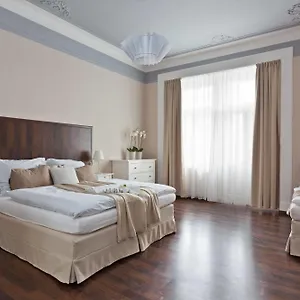 Holiday 4* Prague