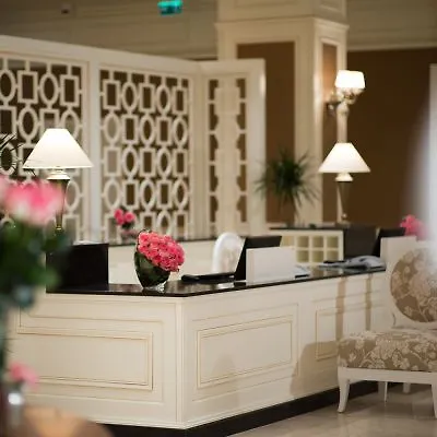 Отель Divan Suites Батуми