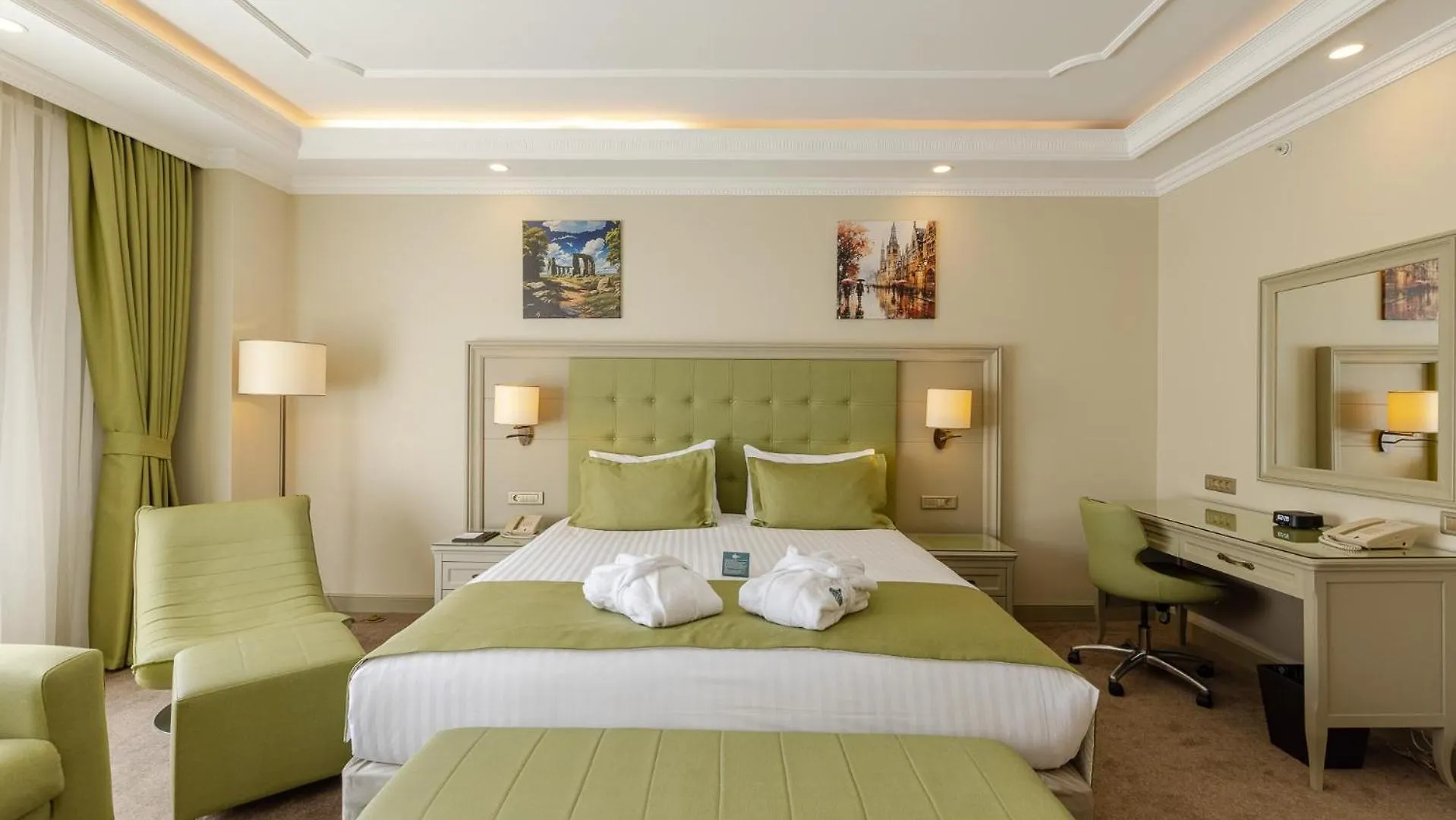 Отель Divan Suites Батуми Грузия