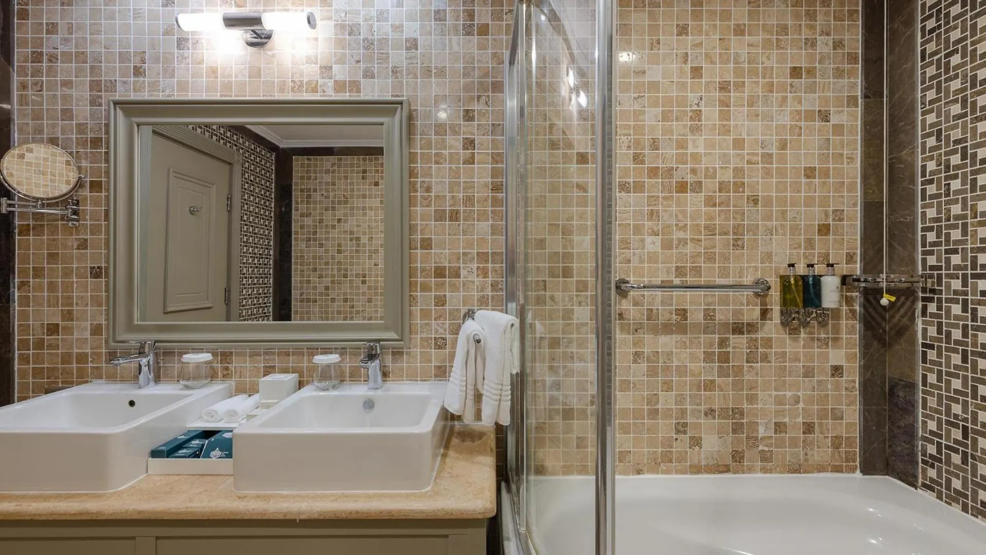 Отель Divan Suites Батуми